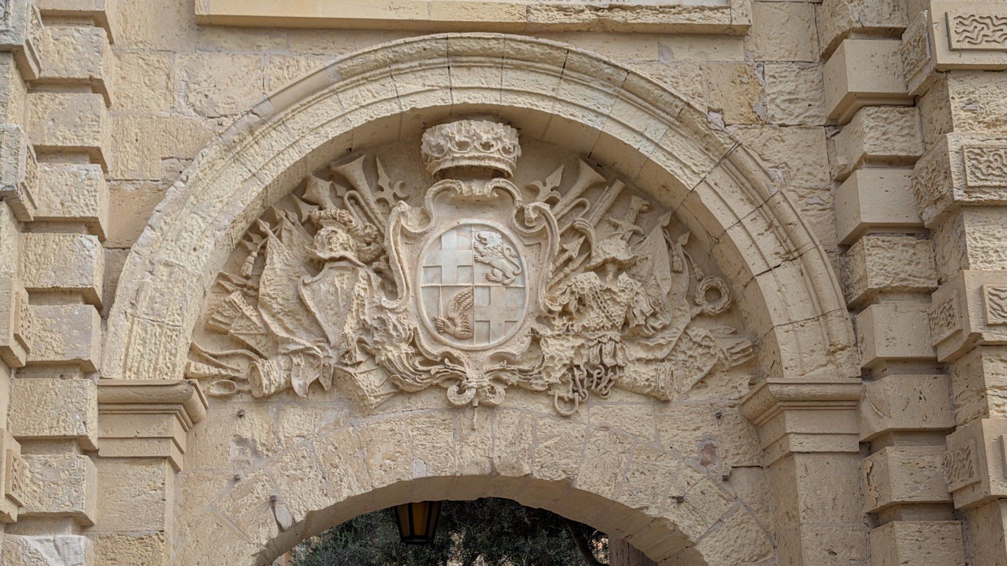 Exploring Malta’s Timeless Charm: Mdina’s Silent Streets and Valletta’s Majestic Coastline